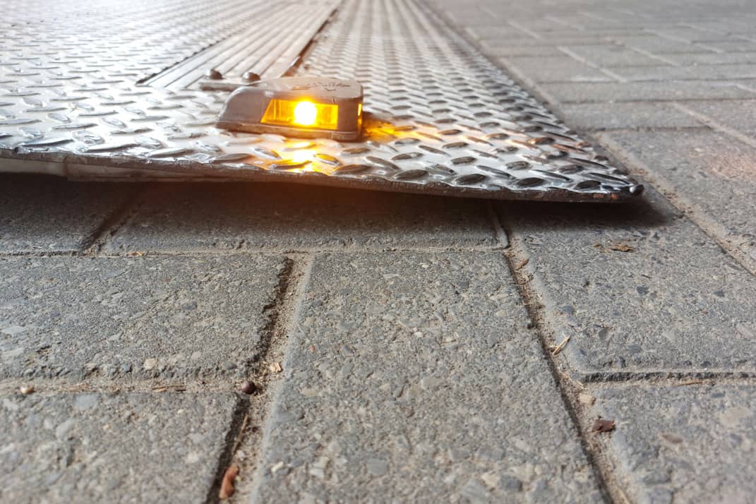 Tips for tail lift maintenance.